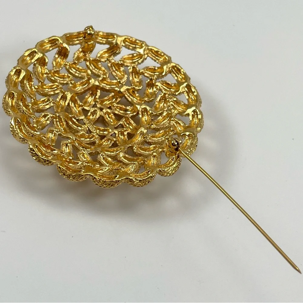 Monet Vintage 1980s Gold Plated Woven Brooch Pin Diamond Cut Statement Elegant